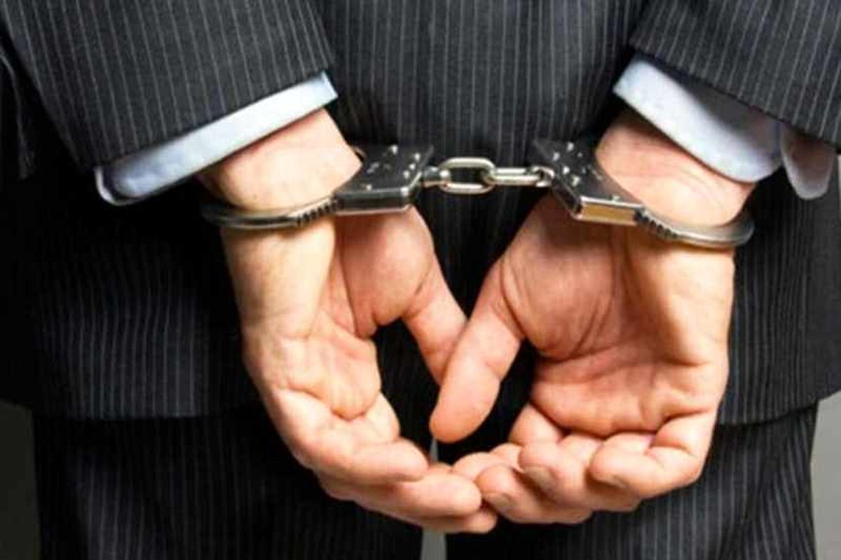 بازداشت متهم مأمورنما در بیرجند / مصادره اموال با حکم جعلی