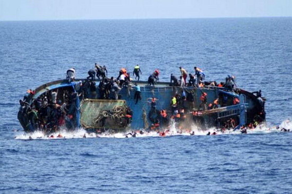 تعداد مفقودین سانحه واژگونی قایق  به ۲۱ تن رسید