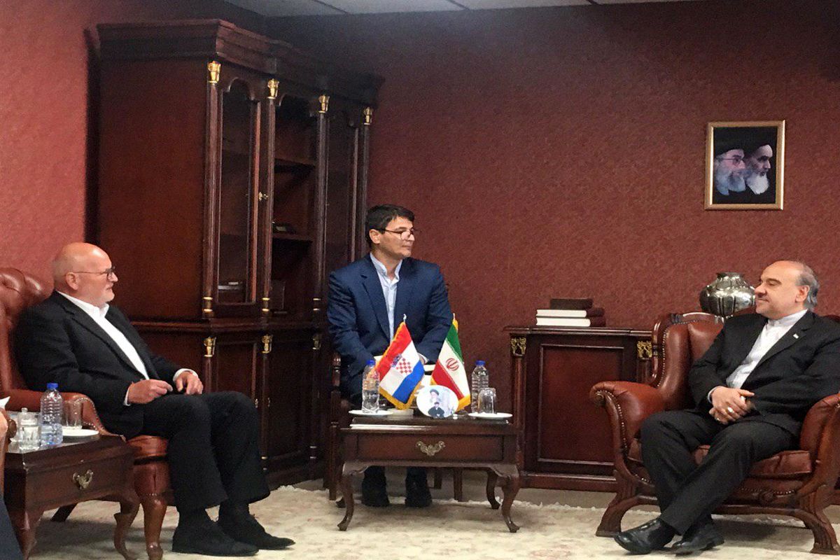 سلطانی‌فر: روابط ایران و کرواسی در همه عرصه‌ها رو به گسترش است/ باید از ظرفیت‌های موجود برای گسترش همکاری میان دو کشور استفاده کرد