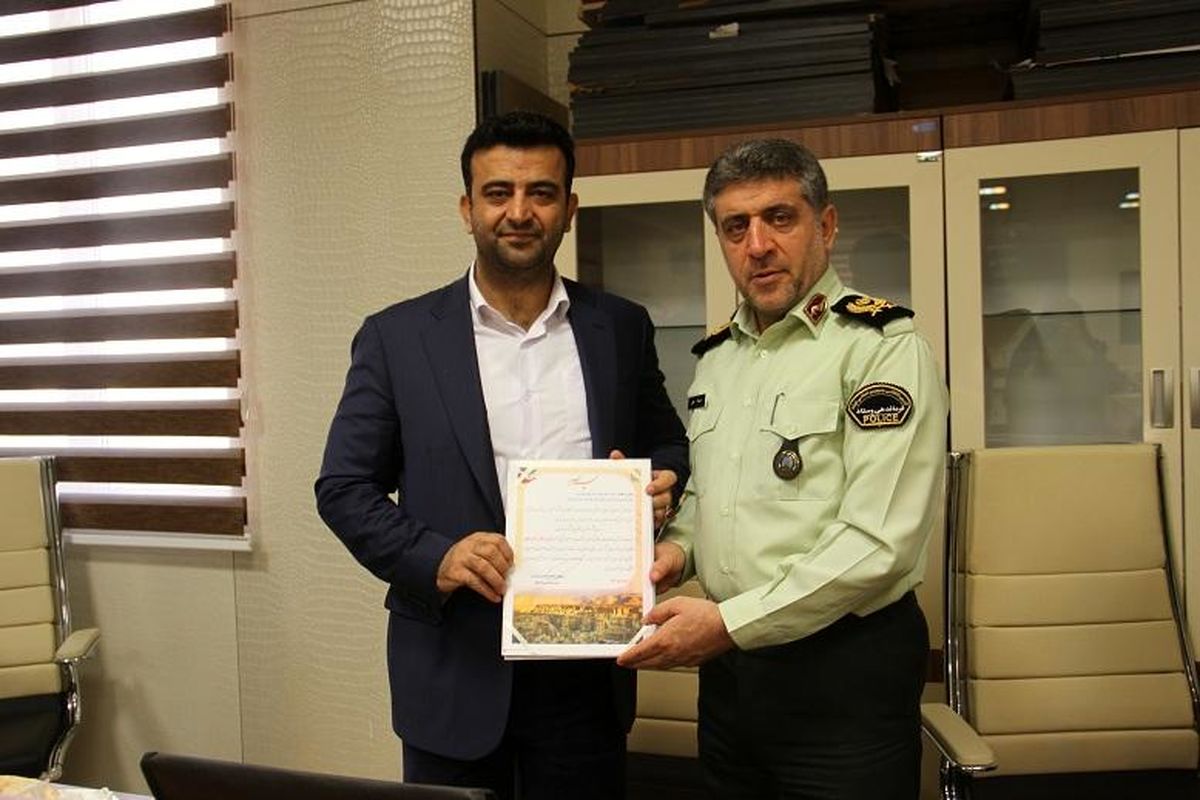 تقدیر و تشکر فرمانده انتظامی استان از مدیر کل اداره کل راهداری و حمل و نقل جاده ای هرمزگان