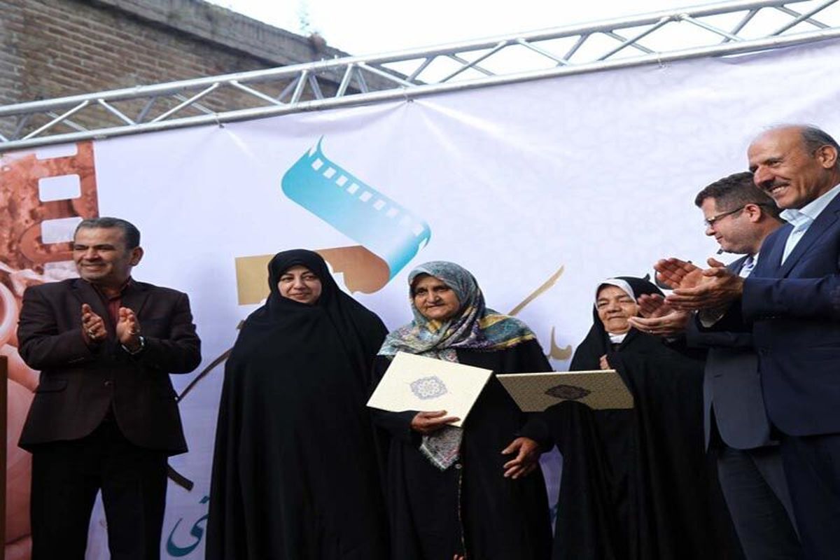 نفرات برتر دومین جشنواره عکس دارالسلطنه معرفی شدند