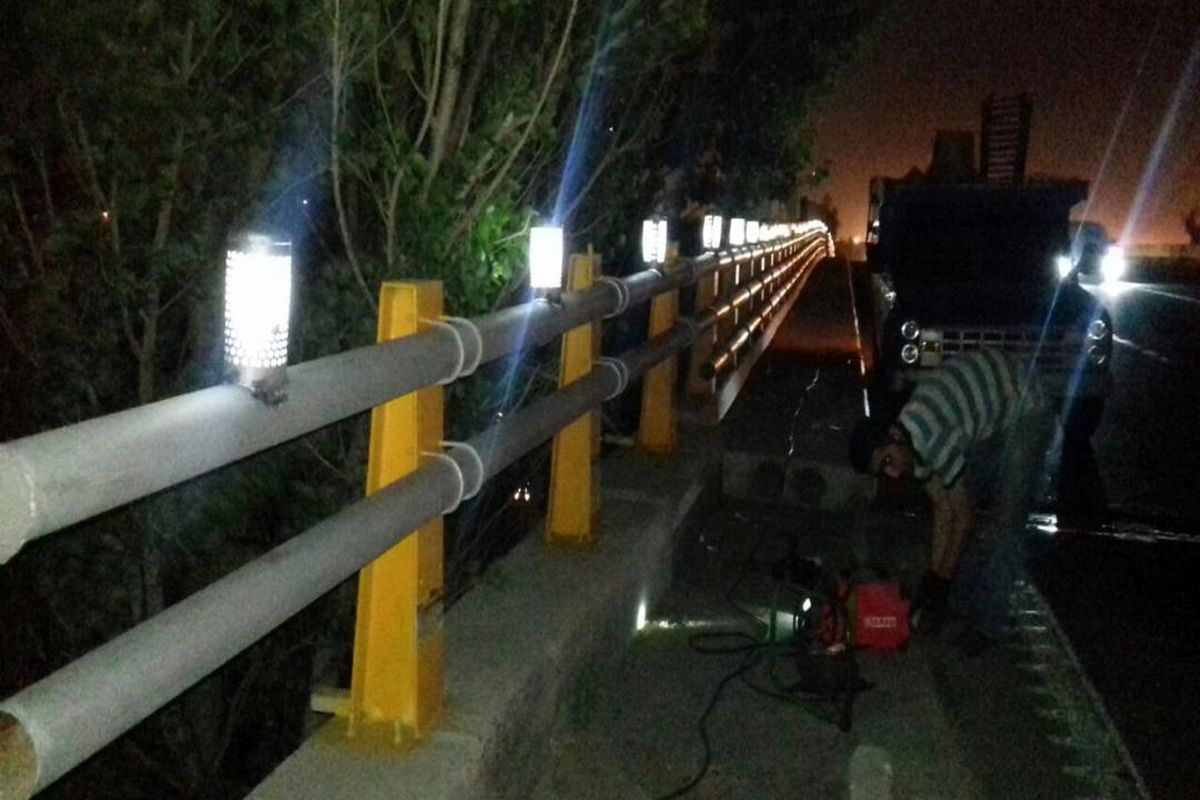 روشنایی پل های عابر پیاده  و سواره رو جنوب شهر تهران تأمین شد