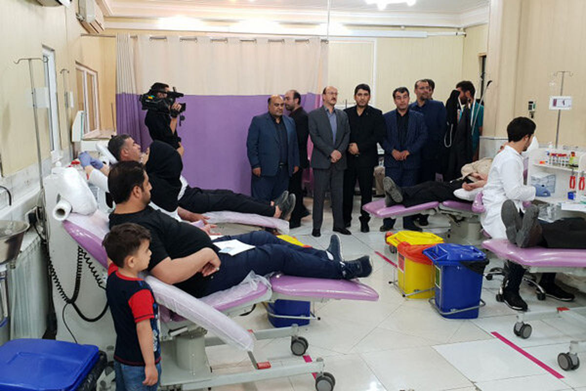 استاندار قزوین از پایگاه انتقال خون قزوین بازدید کرد
