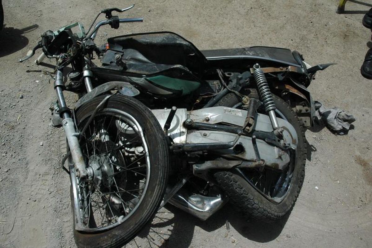 موتورسیکلت سوار ۱۵ ساله قربانی بی‌احتیاطی خود شد