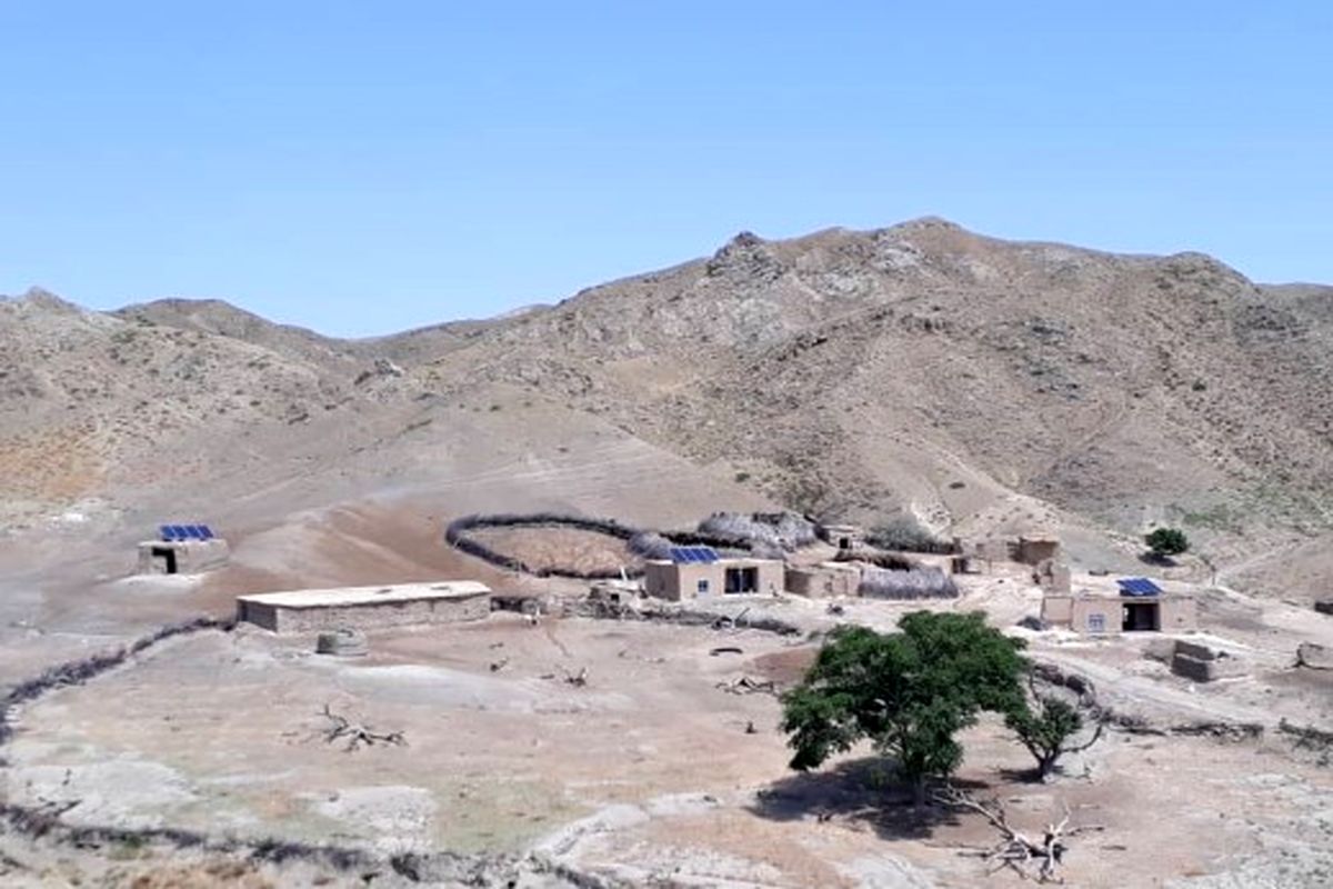برق رسانی به روستای انجیرلی مراوه تپه گلستان با پنل خورشیدی