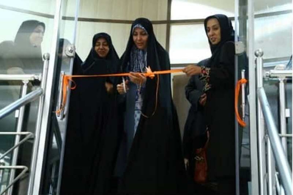 نمایشگاه مد و لباس دختران در قزوین گشایش یافت
