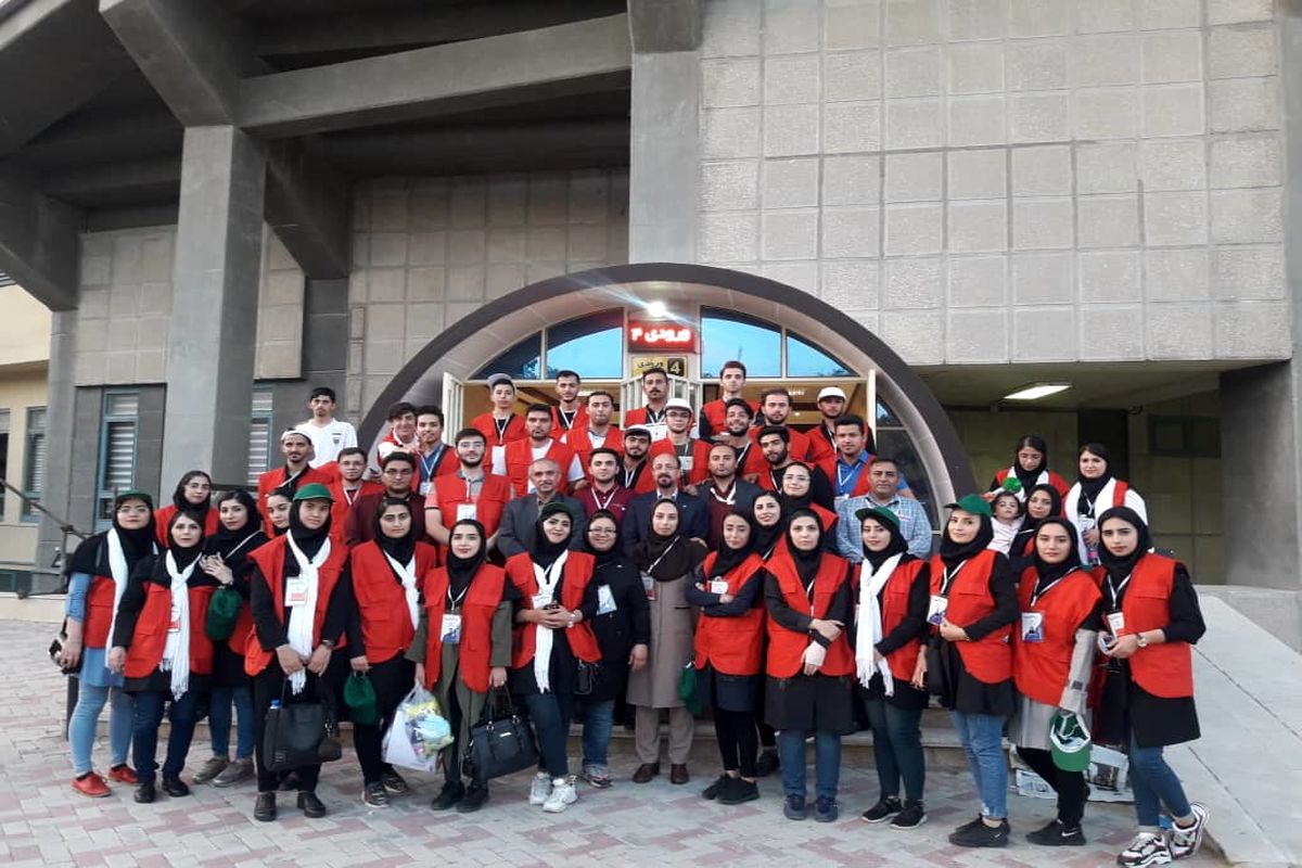 حضور داوطلبین در ورزشگاه رضازاده اردبیل الگویی برای تمام استان ها