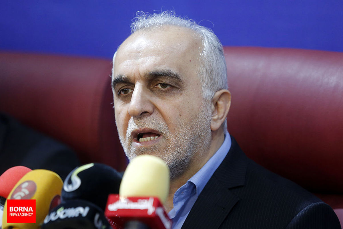 تهیه بسته جامع برای رونق تولید و ارسال آن به رئیس جمهور/ اطلاعات کشور اگر هم گفته نشود، درز پیدا می‌کند/ صندوقی برای تامین مالی اجاره مستاجرین ایجاد خواهد شد/ در مدل‌های اقتصادی ما نرخ دلار کمتر از هشت هزار تومان است