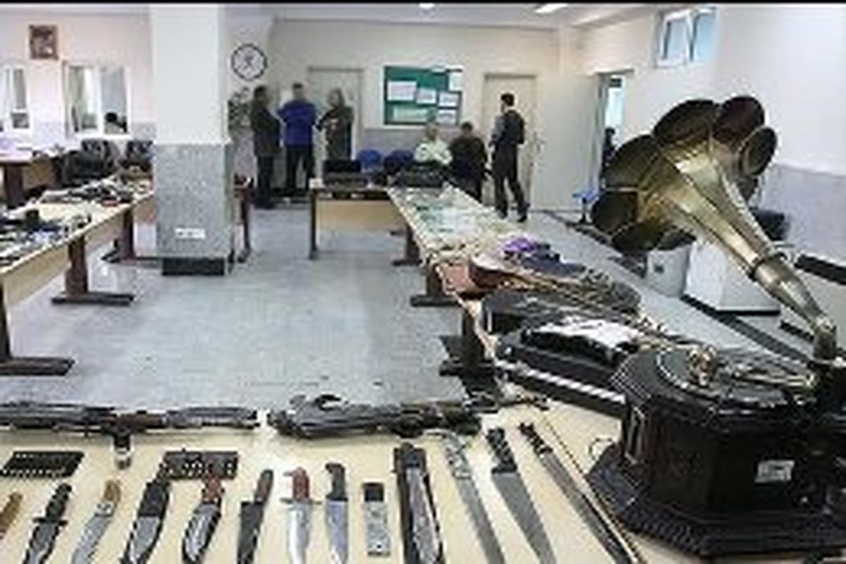 انهدام ۵۴ باند سرقت و زورگیری در تهران/ اعتراف سارقان به ۱۰۰ فقره سرقت نیسان