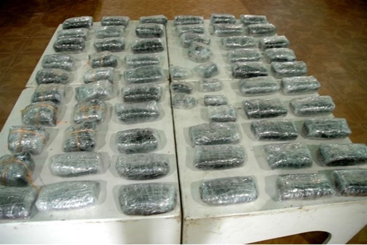 کشف ۲۸۵ کیلوگرم تریاک در عملیات مشترک پلیس سمنان