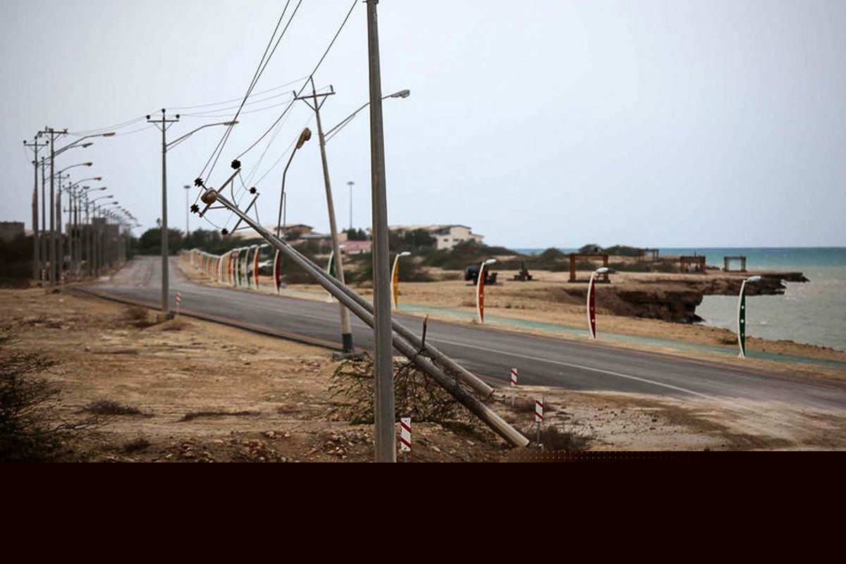 باد به تأسیسات برق کهگیلویه ۶۰ میلیون خسارت زد