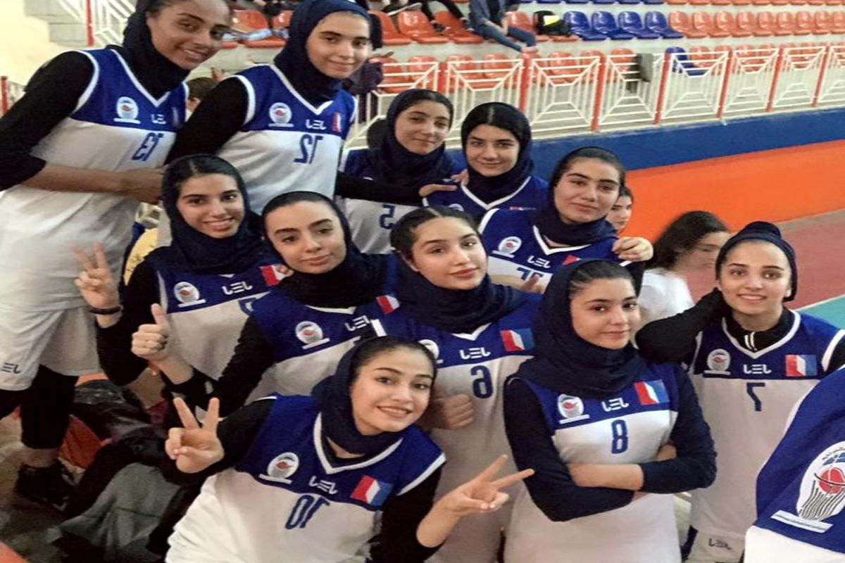 پیروزی بلندقامتان بسکتبال اروند در مقابل دختران کرمان