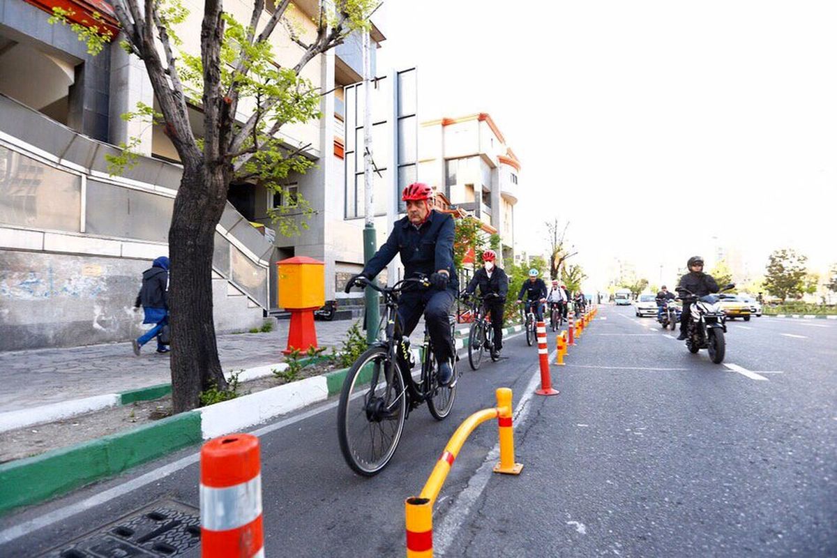اظهار نظر شهردار تهران درباره دوچرخه‌سواری زنان
