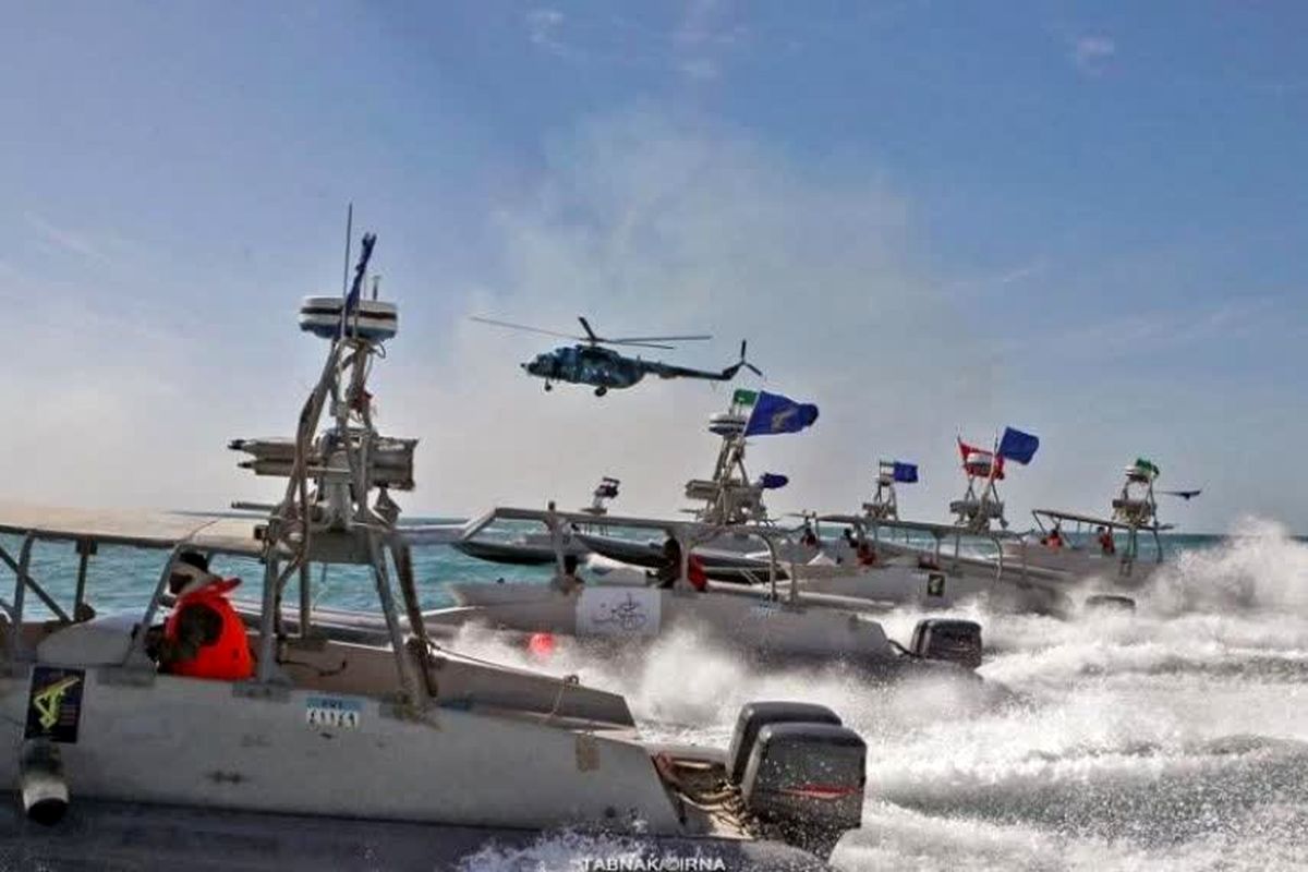 اقتدار نیروهای مسلح ایران در آب های خلیج فارس