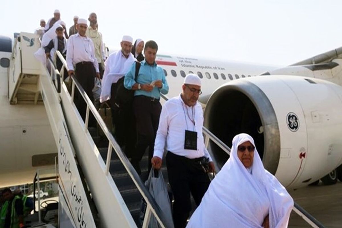 اولین پرواز بازگشت حجاج بوشهری به زمین نشست