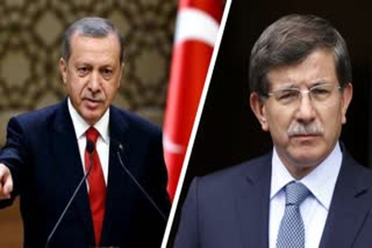 اخراج نخست وزیر سابق ترکیه از حزب حاکم