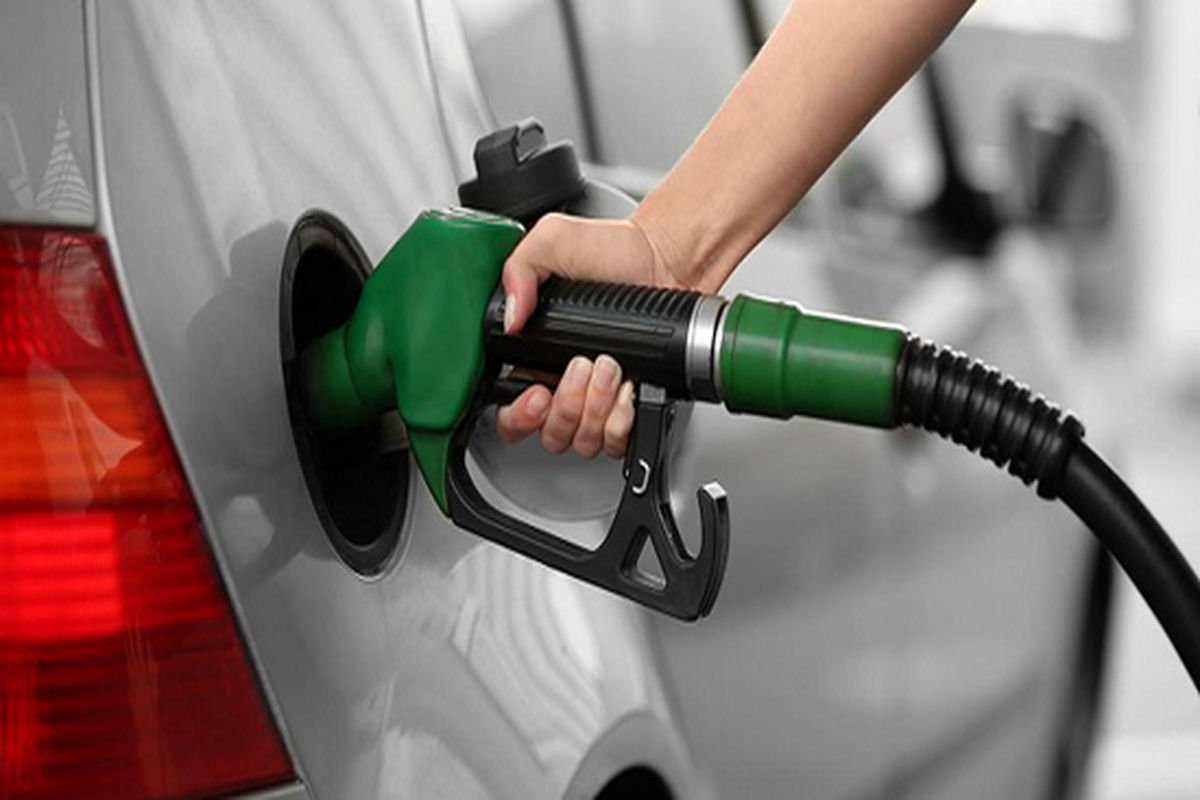 قیمت بنزین در آمریکا  ۱۰ درصد افزایش یافت