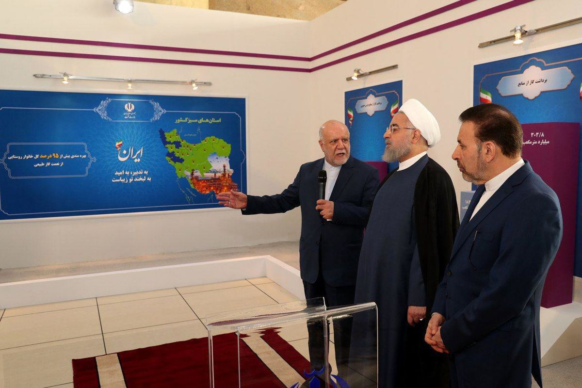 افتتاح گسترده طرحها و پروژه های زیربنایی روستایی/ارائه گزارش وزرای دولت دوازدهم به روحانی