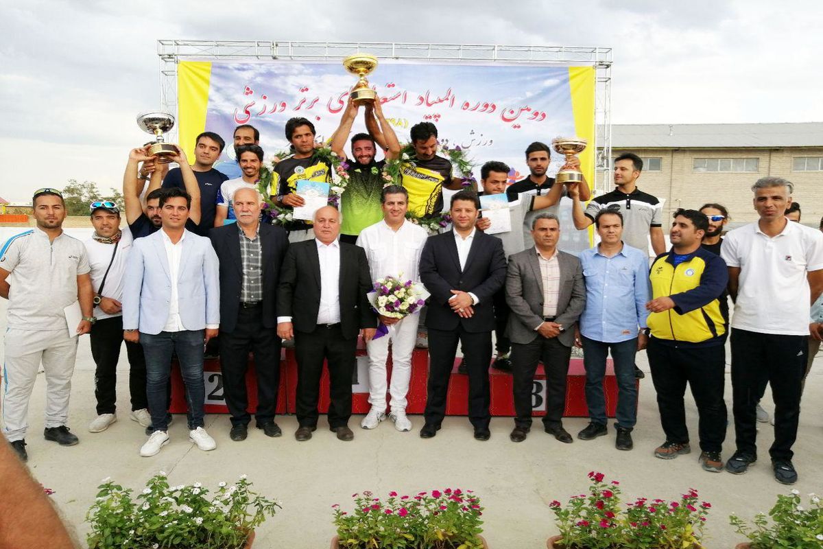 درخشش اسکیت‌بازان آذربایجان‌غربی در المیپاد ورزش کشور با کسب عنوان قهرمانی