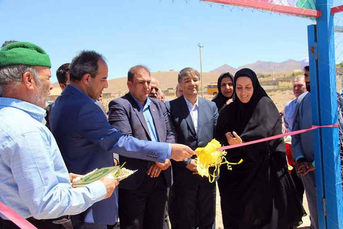 افتتاح زمین چمن مصنوعی روستای گزستان بافق یزد به مناسبت هفته دولت