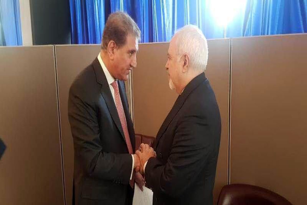 وزیر خارجه پاکستان با ظریف دیدار کرد