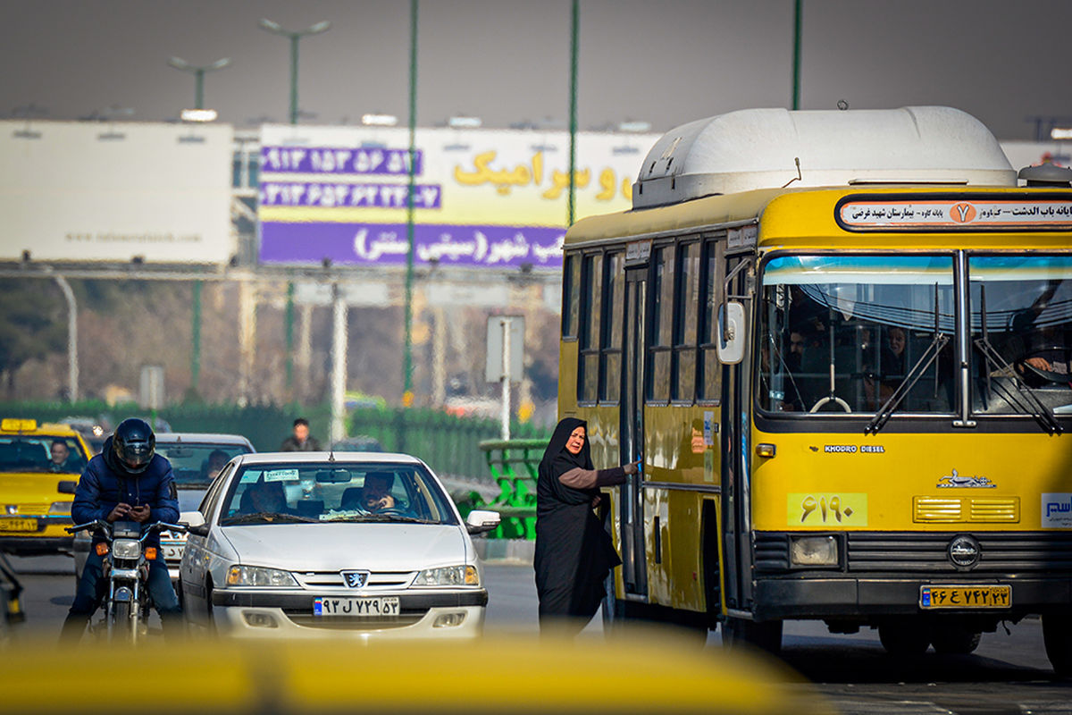 برخورد ۲ دستگاه اتوبوس با ۱۳ مصدوم در شیراز