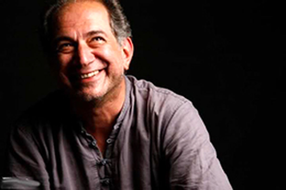 «سلفی با دموکراسی» آتیلا پسیانی