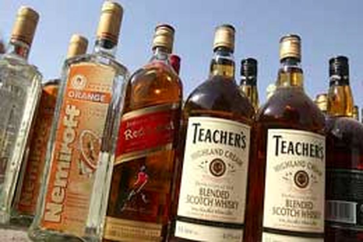 افزایش شمار مسمومان مشروبات الکلی در استان به ۲۷ نفر !