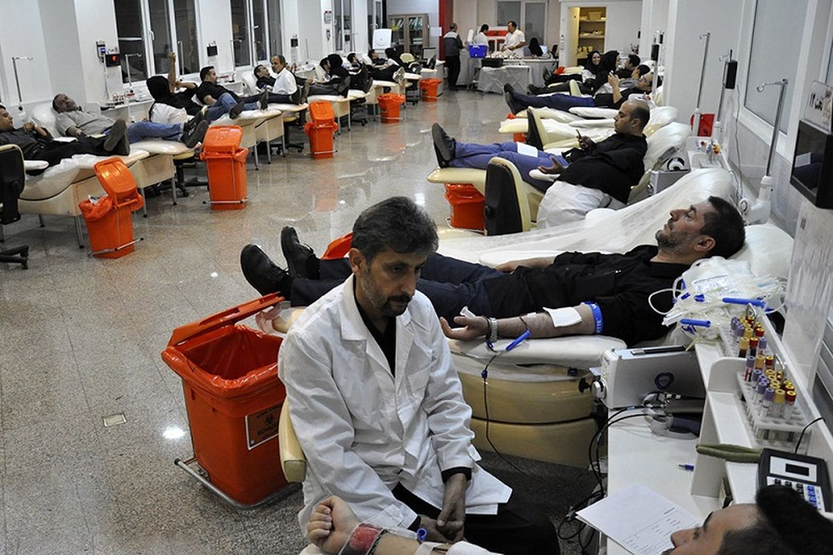 تامین خون مورد نیاز مجروحان مناطق زلزله‌زده آذربایجان شرقی