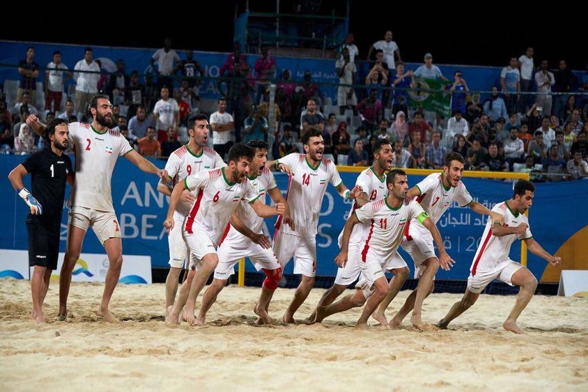 رقص پرچم وطن در سواحل دوبی/ شن‌زدایی برای فتح جام/ قهرمانی با مربی ایرانی دیگر افسانه نیست