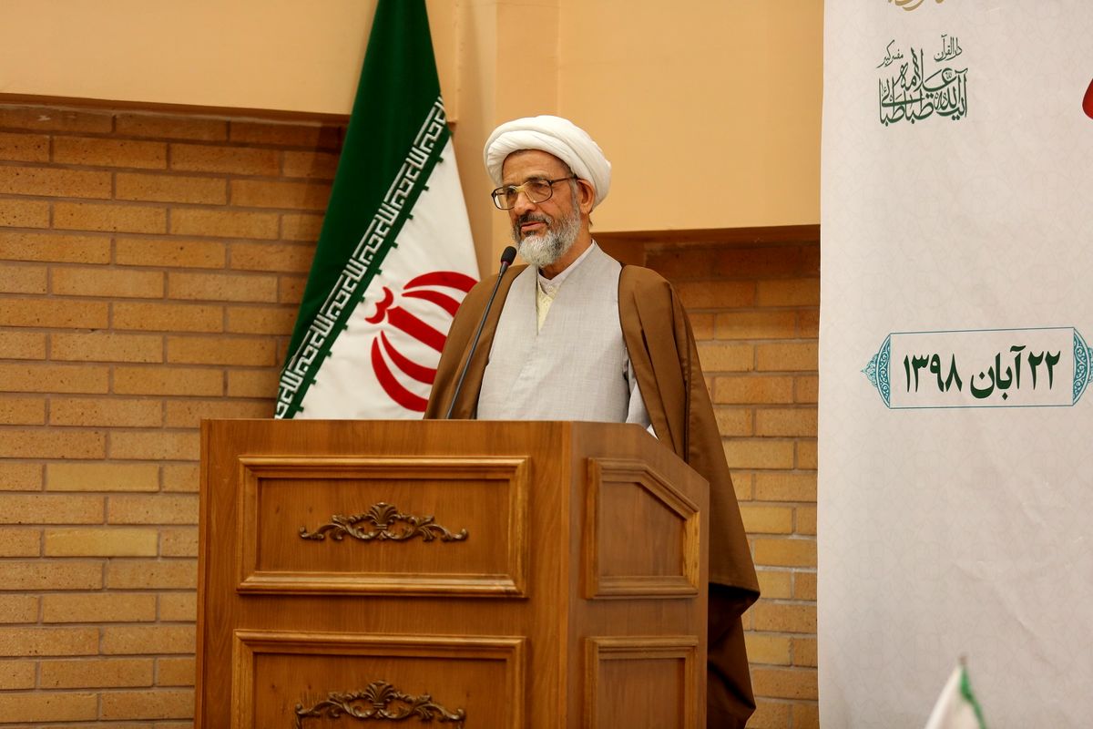 نظریه تفسیر قرآن به قرآن کاملا قابل دفاع است/ طهارت و تزکیه؛ شرط فهم باطن قرآن