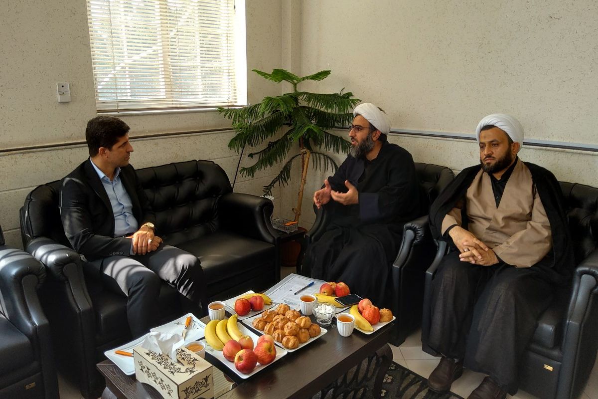 دیدار مدیرکل سازمان تبلیغات اسلامی با مدیرکل ورزش و جوانان قم/تاکید بر توسعه ورزش