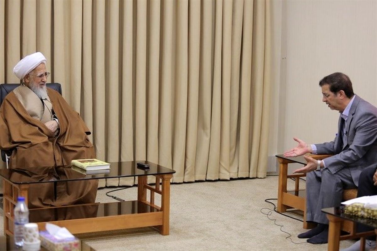 تقدیر آیت‌الله جوادی آملی از نامگذاری روز قم