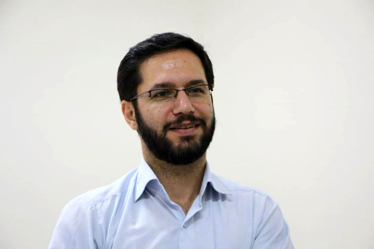 پزشک گیلانی، جوان ترین دبیر انجمن اسلامی پزشکان ایران شد