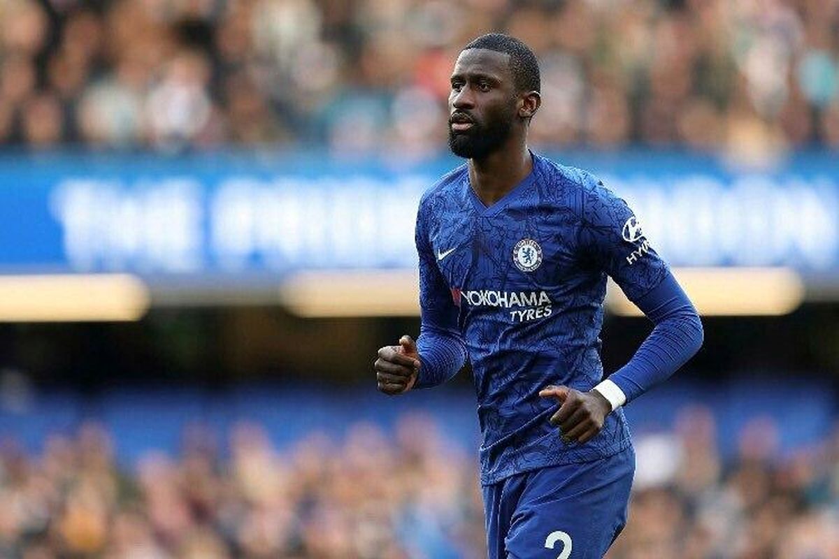 تلاش بایرن و دورتموند برای جذب مدافع چلسی