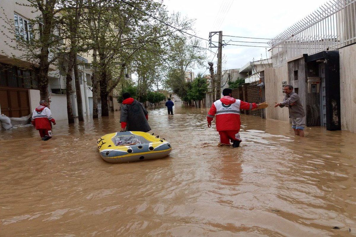 آماده باش ۴۹ تیم هلال احمر برای امدادرسانی به سیلاب