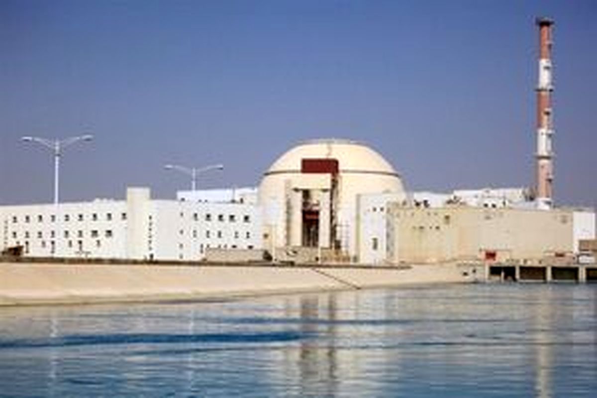 علت اصلی توقف فعالیت نیروگاه اتمی بوشهر / سوخت هسته‌ای راکتور تغییر می‌کند
