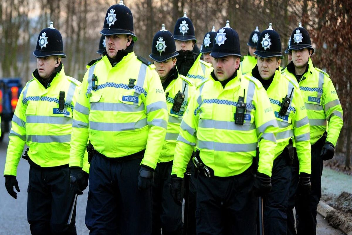 ناتوانی پلیس انگلیس از اعمال مقررات منع رفت و آمد