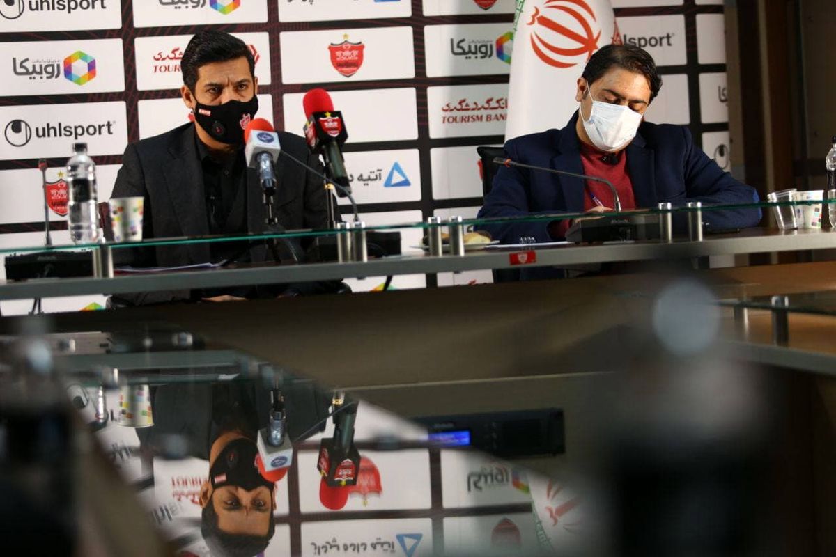 شکوری: خصوصی‌سازی پرسپولیس مراحل پایانی خود را سپری می‌کند/ از کادر فنی حمایت می‌کنیم