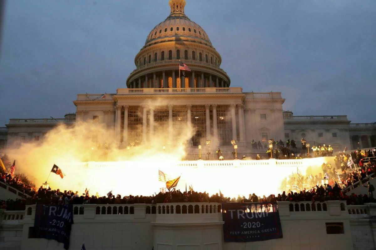 کنگره در آتش+ عکس