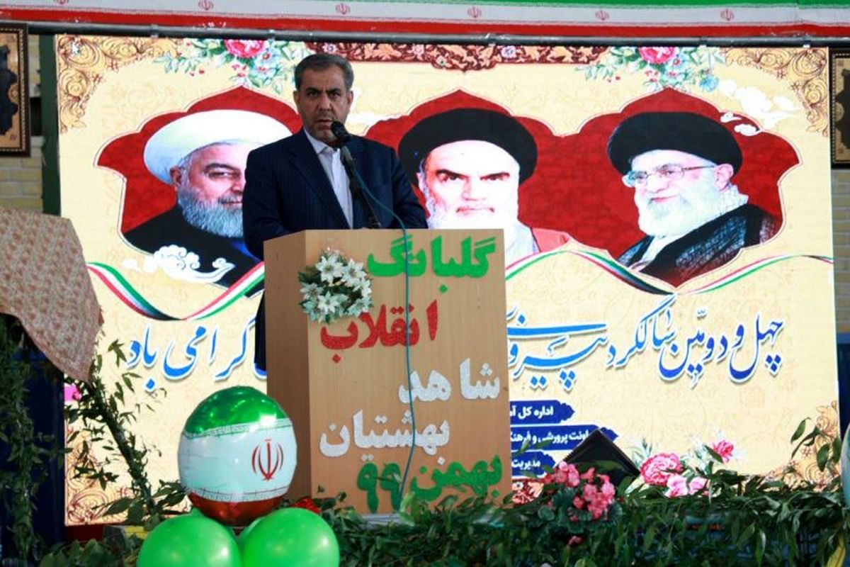 پایبندی به اخلاق و ارزشها رمز پیروزی و ضامن تداوم انقلاب است