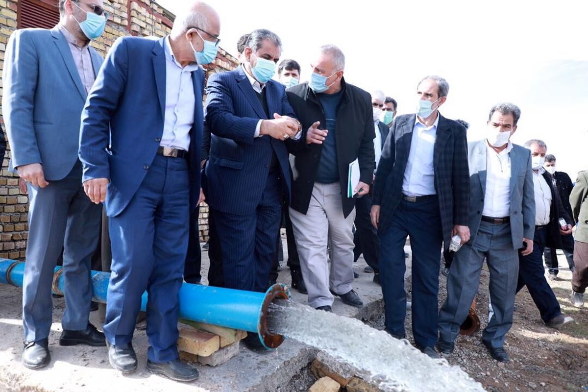استاندار قزوین طرح آبرسانی اراضی کشاورزی در نرجه تاکستان را افتتاح کرد