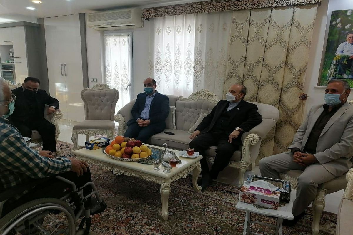 وزیر ورزش و جوانان با سید جمال حسینی دیدار کرد