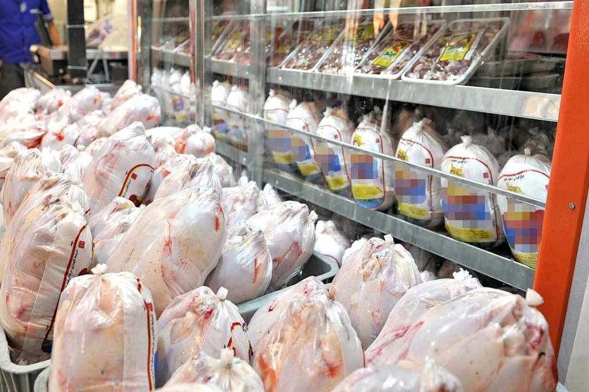قیمت مرغ ۲۰ هزار و ۴۰۰ تومان است/هرگونه افزایش قیمت مرغ، غیر قانونی است