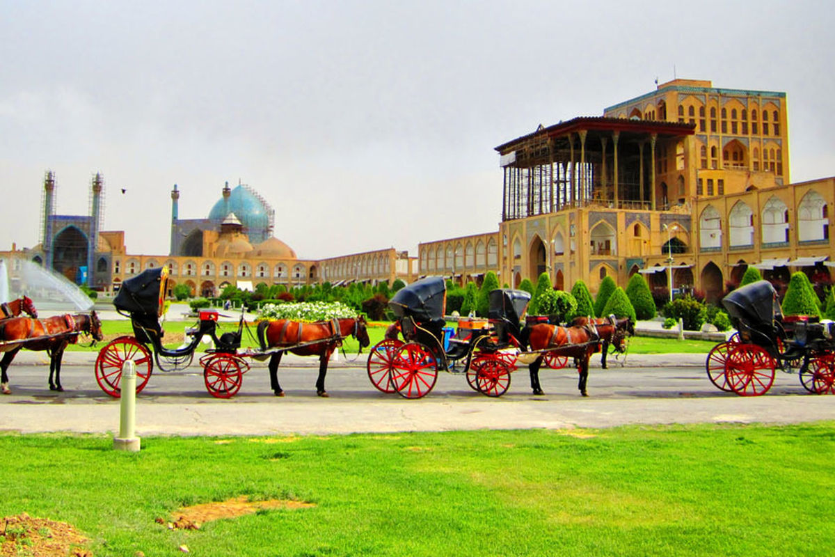 هوای اصفهان در نخستین روز اردیبهشت سالم است