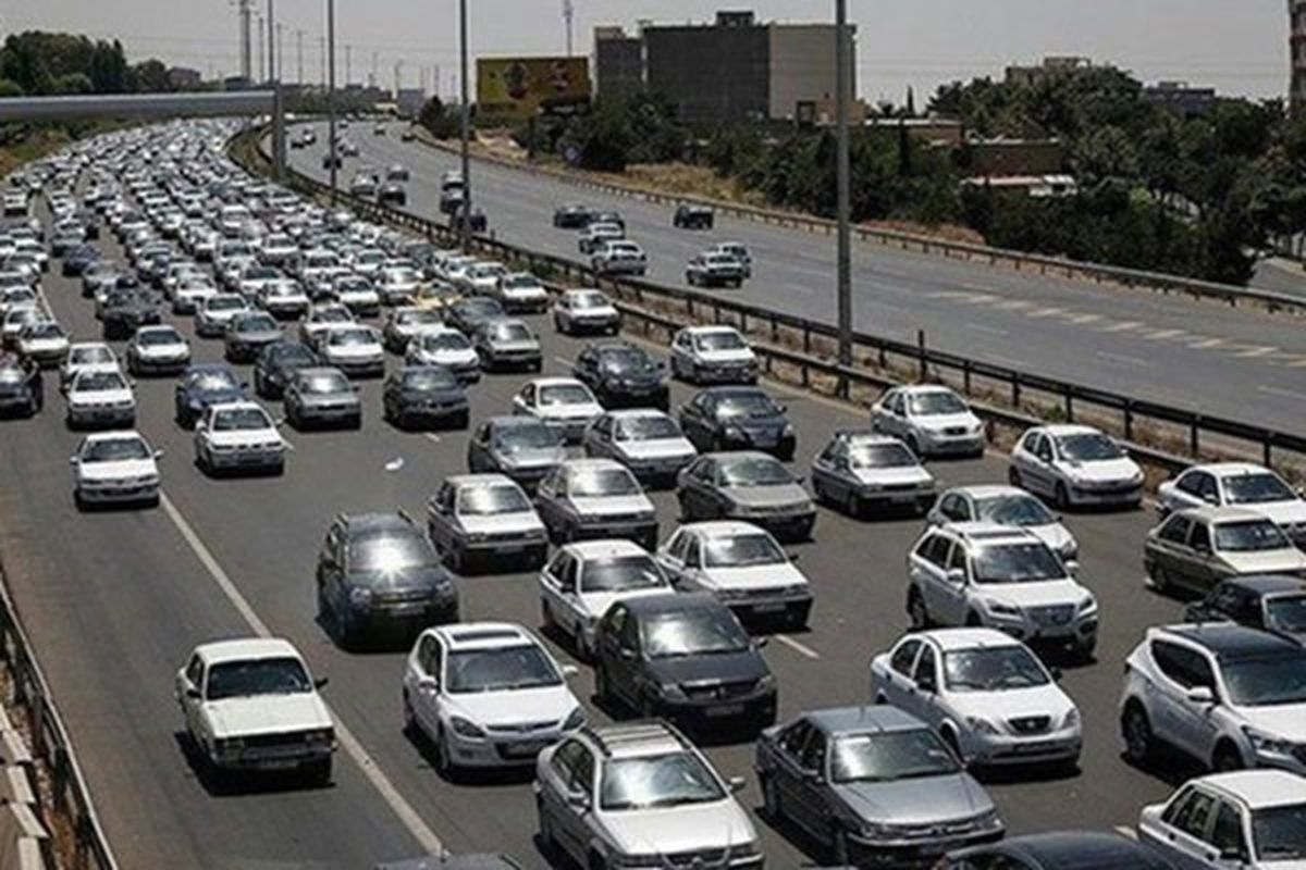 ترافیک فوق سنگین در آزادراه کرج_تهران