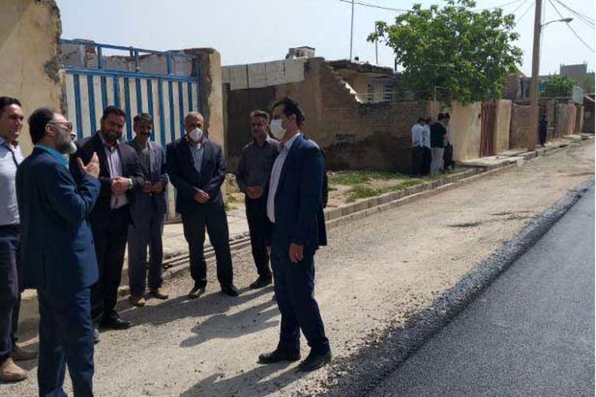 اجرای عملیات بهسازی و آسفالت ریزی معابر منطقه ۳ شهرداری خرم آباد