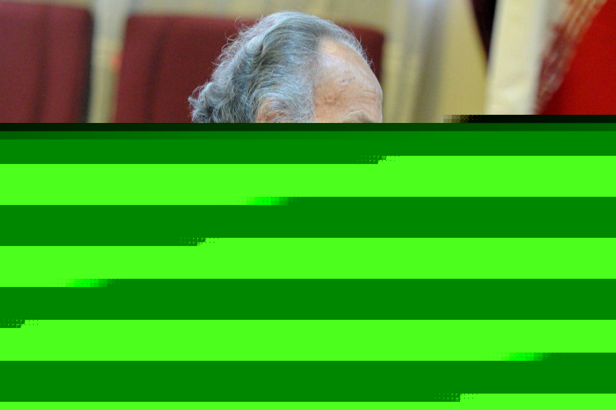 پرویز سیروس‌پور عمل آنژیوگرافی انجام داد