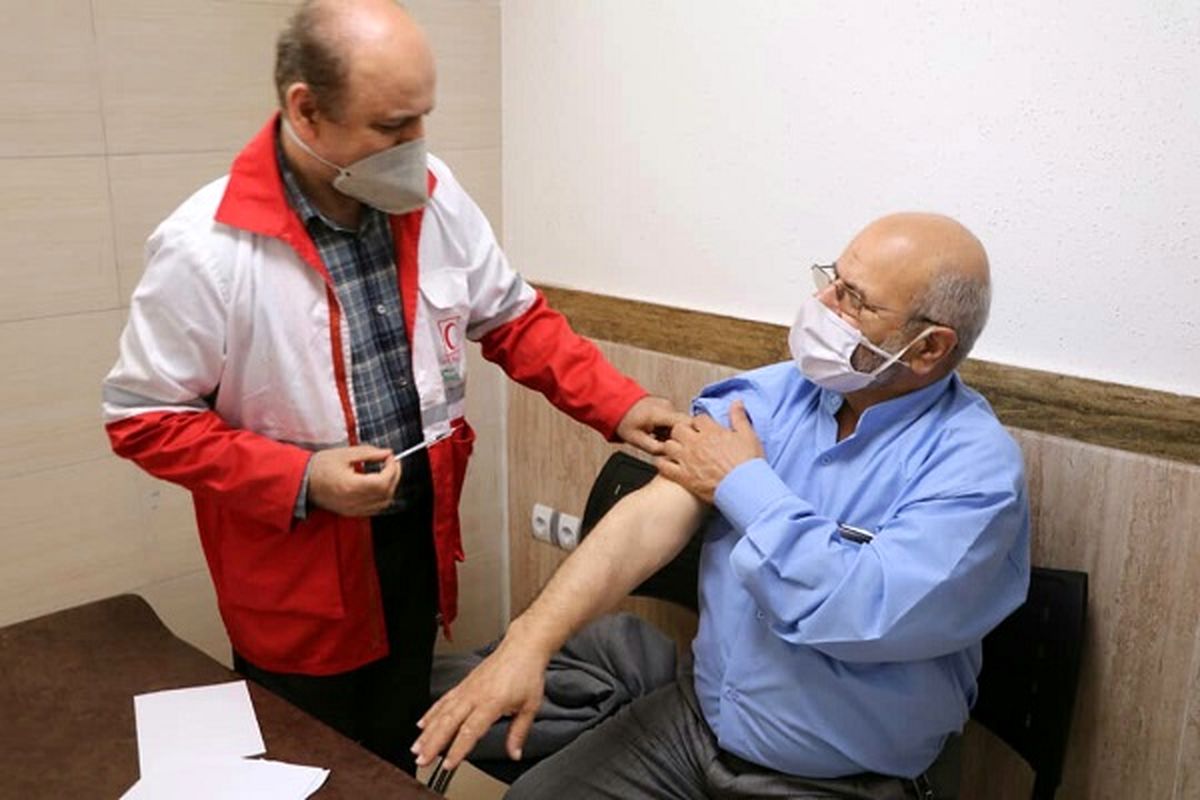 واکسیناسیون ۴۰۰ زائر گیلانی سرزمین وحی در مرکز درمان و توانبخشی هلال احمر استان گیلان