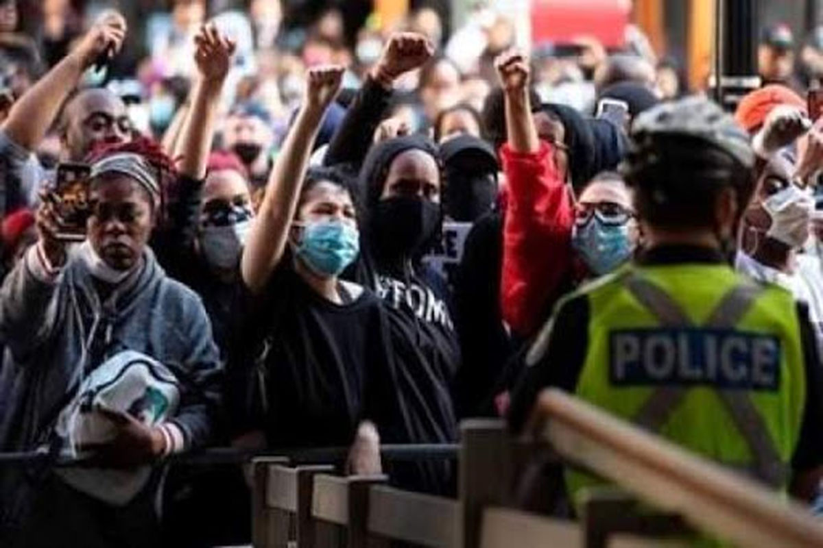 دلایل تداوم و گستردگی اعتراضات خیابانی در آمریکا